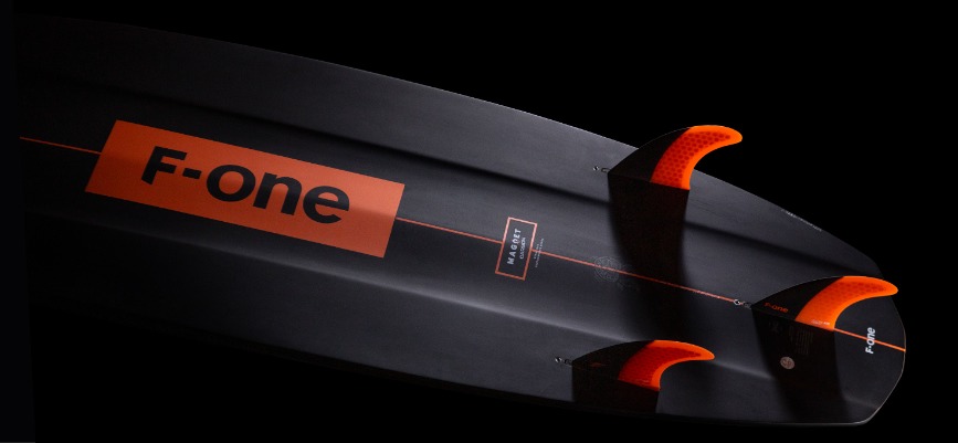 NEW: F-ONE Magnet  Carbon